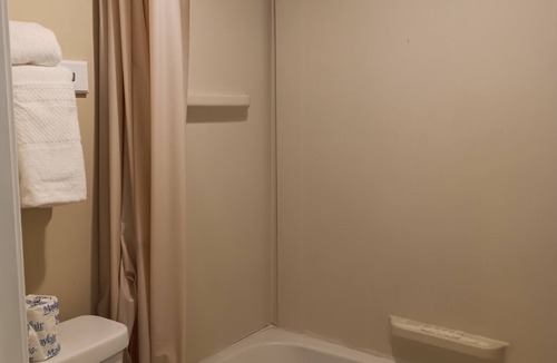 Cleveland Hotel | Victorian Inn