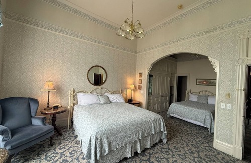Ferndale Main Street Historic District Hotel | Victorian Inn