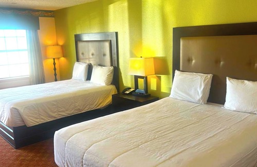 Whitesboro Hotel | Victorian Inns By OYO Whitesboro U.S. Hwy 82