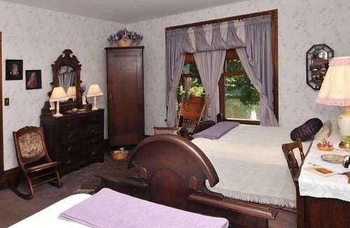 Clearfield Bed & Breakfast | Victorian Loft B & B