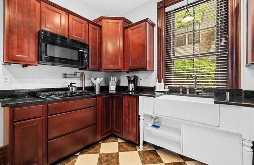 Highlands House | Victorian On Broadway - Fantastic Blend of Old & New - Phenomenal Backyard