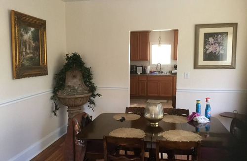 Kenosha House | Victorian! Professionally Cleaned, Self Check In - Sleeps 10