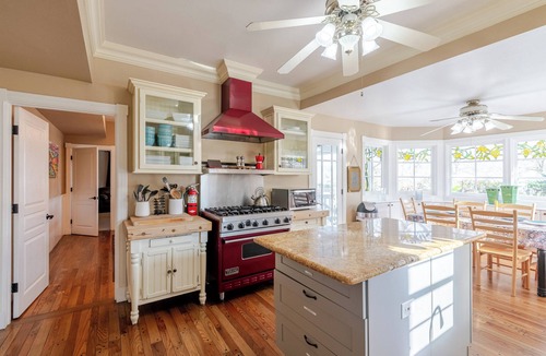 Paso Robles House | Victorian Ranch, Two Houses, Sleeps 30! 11 Bedrooms, 7 Baths, Tennis/Pickle Ball