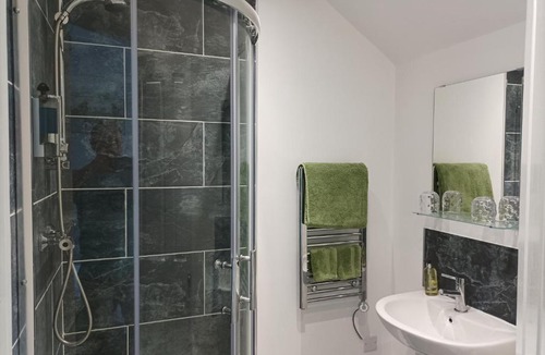 Bootle Bed & Breakfast | Victorian Renovation Room 5