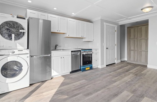 Town of Oswegatchie Apartment | Victorian Riverfront 1BR Cozy Retreat with River Views & Dock Access