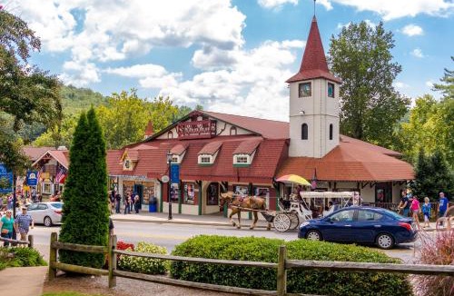 Sautee Nacoochee House | Victorian Secret