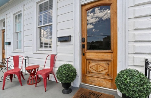 Tulane - Gravier House | Victorian Shotgun | Near French Quarter + CBD!