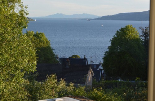 Kilcreggan Cottage | Victorian terraced Cottage with great views.