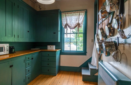 Damariscotta House | Victorian with Lawn & Beautiful Water Views.