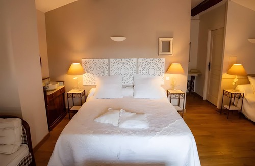 Bizanet Bed & Breakfast | Victorine Guest Room
