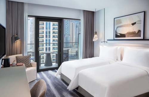 Dubai Marina Hotel | Vida Dubai Marina & Yacht Club