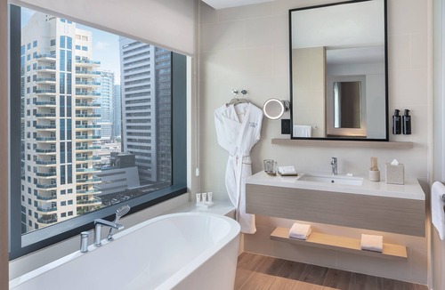 Dubai Marina Hotel | Vida Dubai Marina & Yacht Club