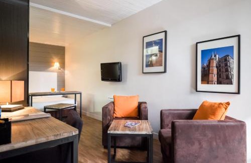Lille Centre Ville Apartment | Vieille Bourse - Studio close to stations and old city - Welkeys
