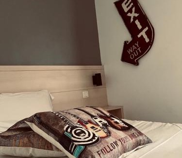Rouen City Centre Hotel | Vieille tour Hotel centre Rouen