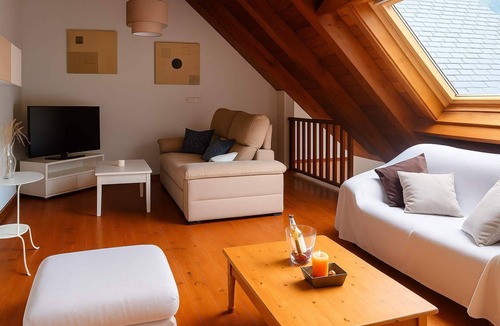 Vielha Apartment | Vielha Premium Duplex Mountain Views Sleeps 6