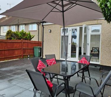 Cray Valley West House | Vienna Orpington