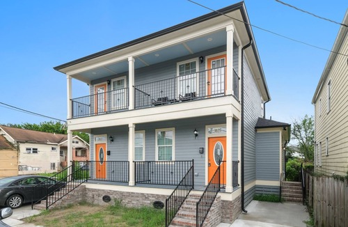 Seventh Ward House | Vieux Carre’- Brand new 3BR/2.5B Balcony & Parking
