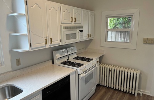 Mount Washington House | View from the Top! Steps from Grandview, Sleeps 8