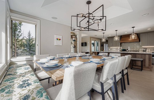 Baldy Mountain House | View Haus | On Shuttle Route | Great Location!