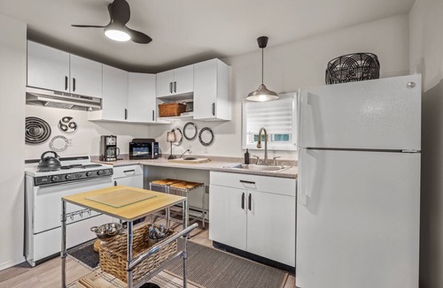 Great Cacapon Apartment | View Haven - View | Grill Wifi | Fire Pit