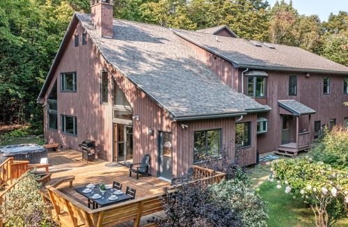 Jay House | View of Jay Peak from the Hot Tub!