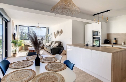 La Redorte Apartment | View of the Canal du Midi - Comfortable apartment for 6 people