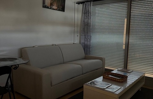Clamart Apartment | View of the Eiffel Tower and Paris, Terrace and Quiet area