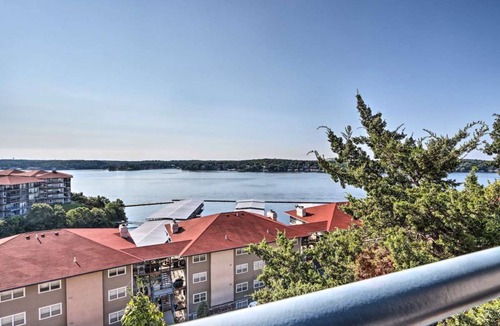 Lake Ozark Condo | **VIEW** Paradise-PALISADES 12x32 Slip-Sleeps 6-8