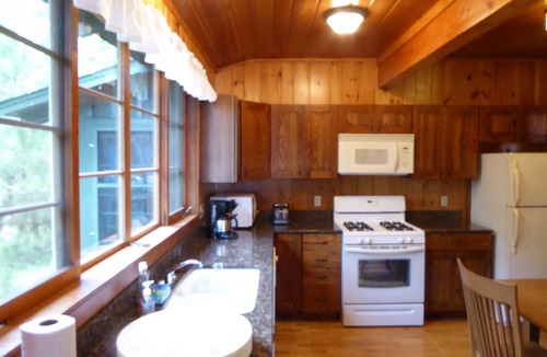 Higgins Lake Cottage | View, private lakefront, deck & dock, quiet forest. Beautiful cottage and lake
