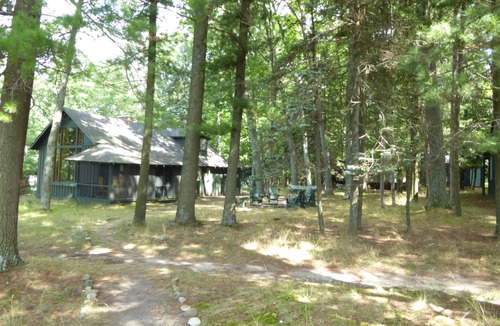 Higgins Lake Cottage | View, private lakefront, deck & dock, quiet forest. Beautiful cottage and lake