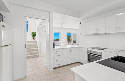 Cannonvale Villa | View Whitsundays - 3 bed 2 bath Villa