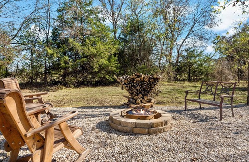 Dodd City House | Viewpoint at Bois D'arc Lake