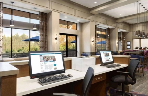 Renton House | VIEWS ACROSS LAKE WASHINGTON