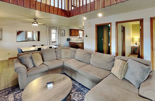 Thayerville House | Views & Brews by Taylor Made Deep Creek