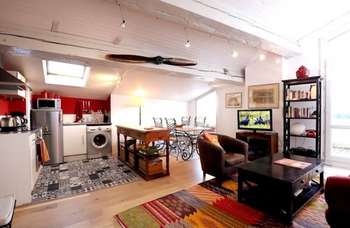 Saint-Michel Apartment | Views, Elevator, Air-Conditioning and fast WiFi