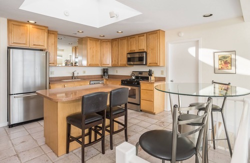 Stinson Beach House | Views galore nestled on the hill above town