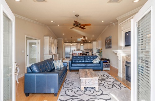 Lake Hamilton Condo | Views! Luxury Condo w/Gourmet Kitchen, Breathtaking Views