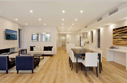 Queenscliff Apartment | Views over Manly Beach