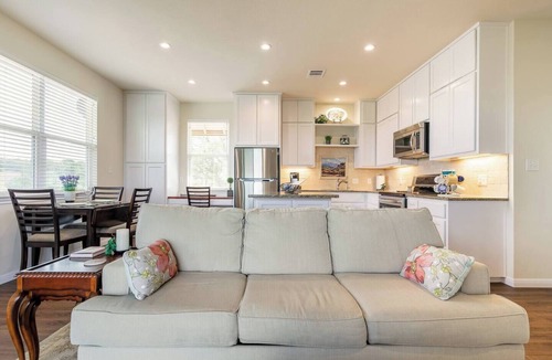 Dripping Springs Villa | VIEWS! Texas Hill Country - Bella Vista