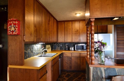 Woolwine House | Views, Vibes & Starry Skies! 4 BR/2 BA Dog Friendly Mountaintop Experience!