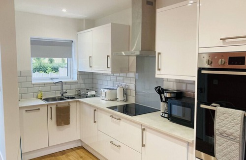 Chesterfield House | Viewtopia House, Chesterfield