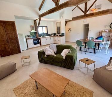 Rayet House | Vignes du Roc