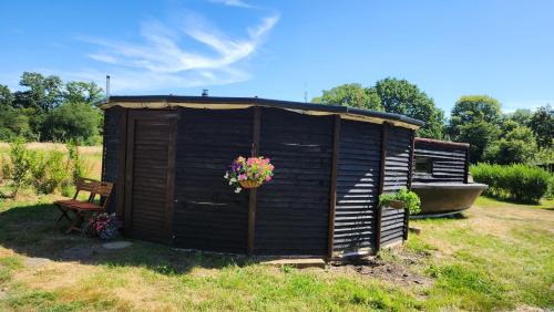 Fairseat House | Vigo Retreat Boat yurt