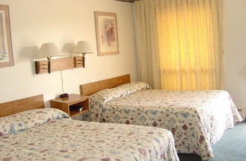 Saint Peter Hotel | Viking Jr. Motel