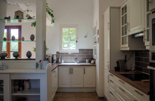 Saint-Michel-l'Observatoire Villa | Villa for 6 people, private pool, garden not overlooked