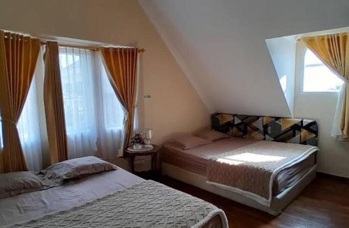 Parongpong Villa | Vila Dinar Mountain View Di Lembang