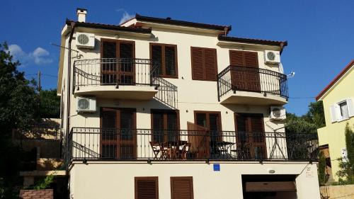 Prizna Apartment | Vila Familia