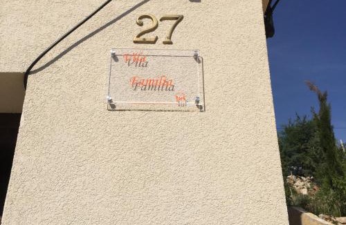 Prizna Apartment | Vila Familia