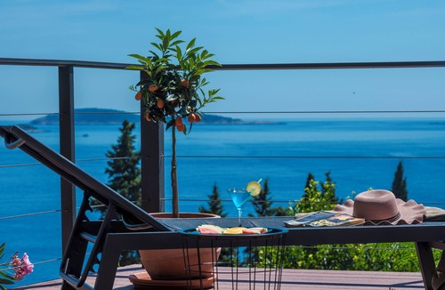 Mlini Villa | Vila Hortensia-With Private Pool and Beaches Front
