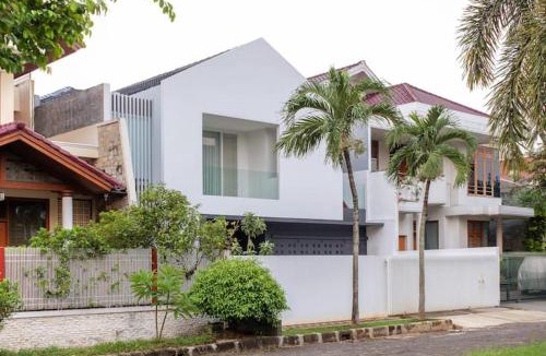 Catur Tunggal House | Vila Kembangan